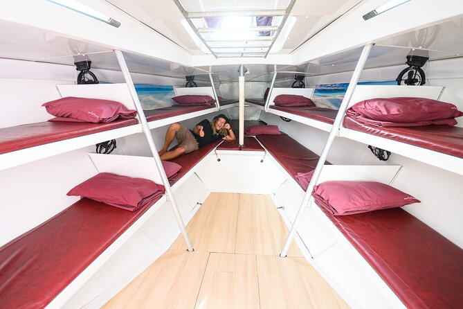 2 Day & 2 Night Whitsundays Sailing Adventure on Broomstick - Meals, crew, and the social rhythm