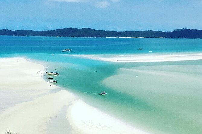 2-Night Whitsundays Sailing Cruise incl. Whitehaven Beach & Great Barrier Reef - Meals, drinks, and daily life onboard