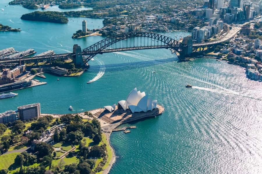 30 Minute Shared Sydney Harbour Scenic Helicopter Tour - Should you book the Sydney HeliTours flight?
