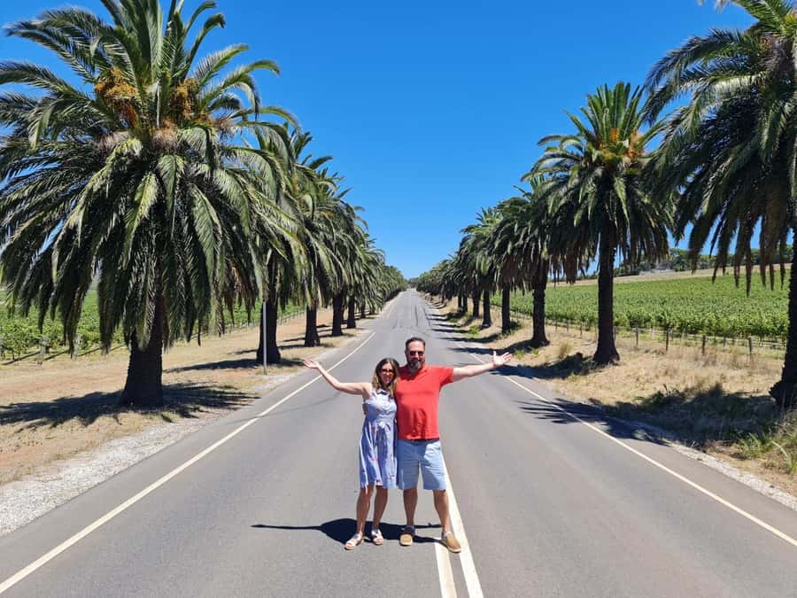 A Barossa Valley pickup: Wine and Heritage Tour, Local Guide - A 10 am pickup that keeps you close to wine country