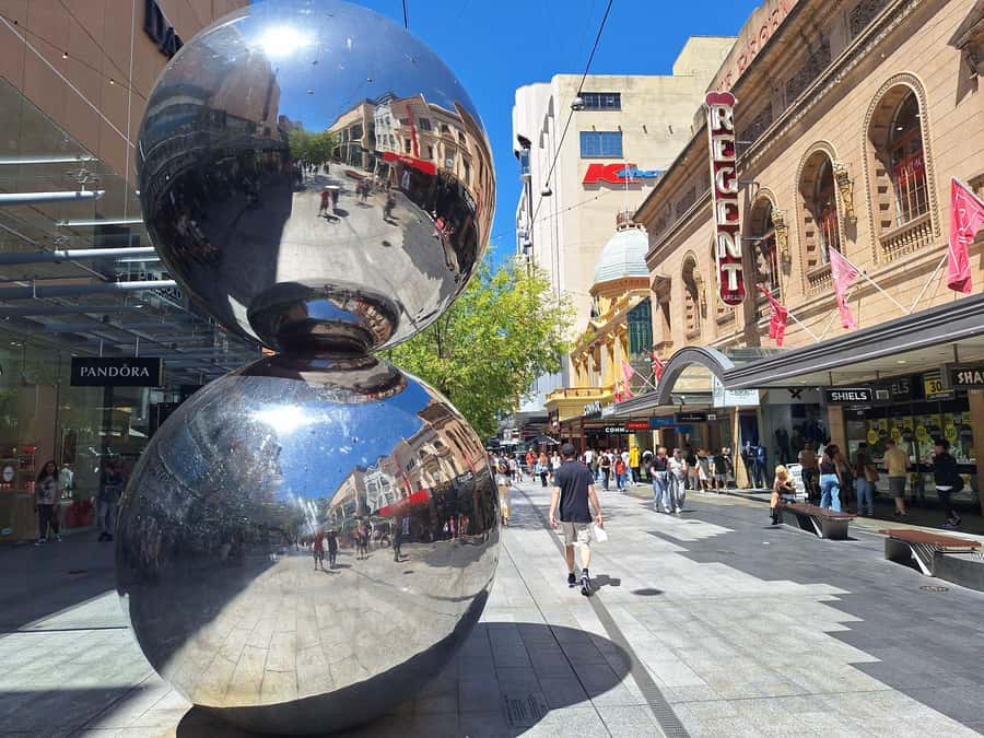 Adelaide: Guided Ultimate Walking Tour with Drink and Snack - Adelaide Central Market, the right final stop