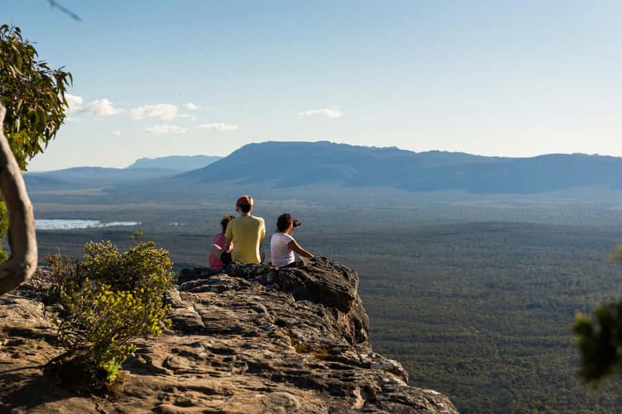 Adelaide to Melbourne: 3-Day Ultimate Overland Journey - Three days from inland peaks to coastal cliffs