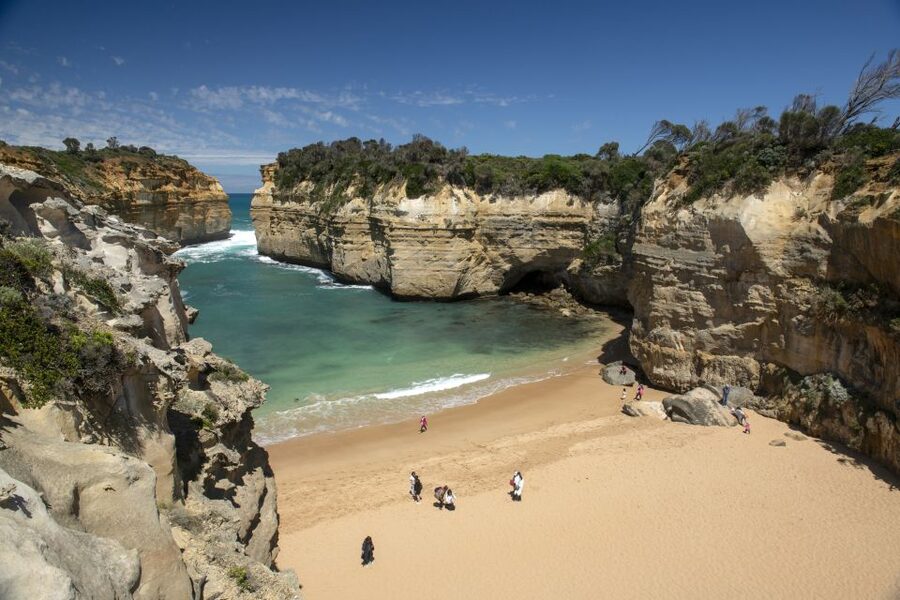 Adelaide to Melbourne: 3-Day Ultimate Overland Journey - Day three: the Twelve Apostles and the Shipwreck Coast
