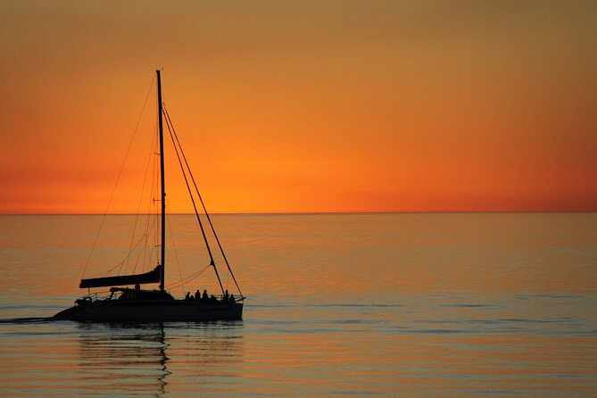 Adelaide Twilight Cruise from Glenelg - The crew makes the evening easier