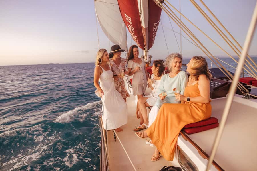 Airlie: Adults Only Sunset Sail with Aperol Spritz/Antipasto - Airlie Beach lights on the way home