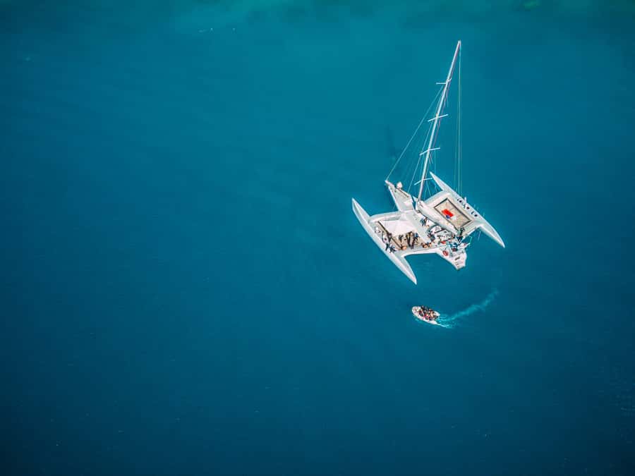 Airlie Beach: 2-Day Whitsunday Islands Sailing Snorkel Tour - Meals made aboard Avatar