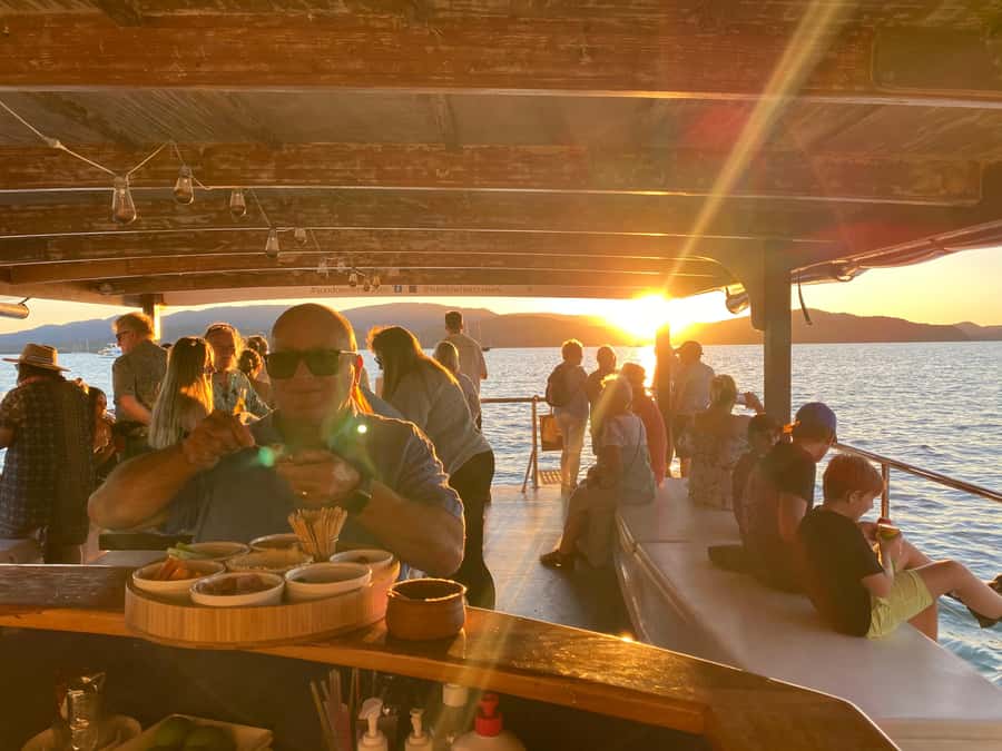 Airlie Beach: 2-Hour Sunset Cruise with Sparkling Wine - Comfort, seating, and the practical details