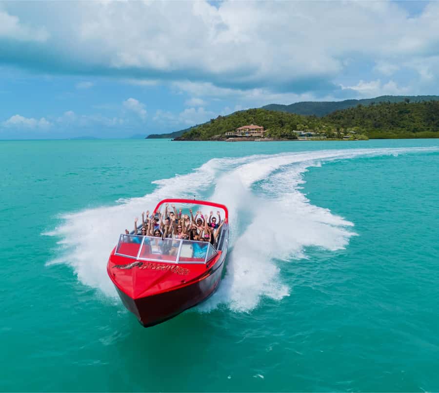Airlie Beach: 30-Minute Jet Boat Ride - A 30-minute rush across Pioneer Bay