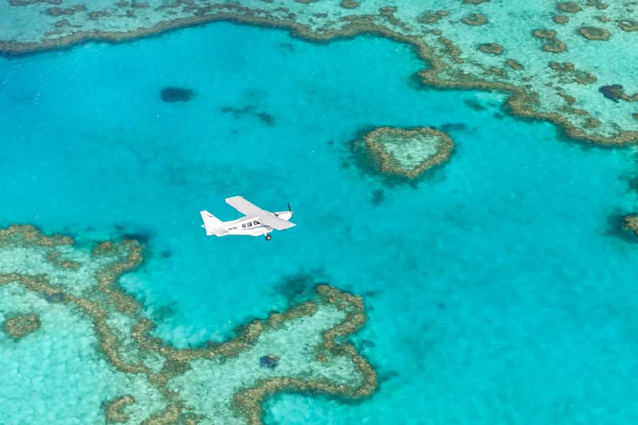Airlie Beach: Fly Raft Package w Scenic Flight & Snorkeling - The 60-minute flight to Heart Reef
