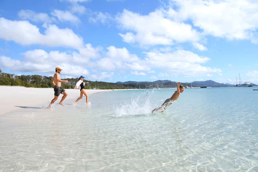 Airlie Beach: Great Barrier Reef & Whitehaven Beach Tour - Two hours at Whitehaven Beach