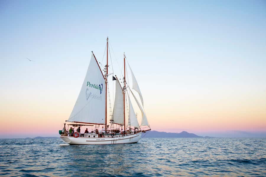 Airlie Beach: Providence Whitsundays Tallship Sunset Sail - Why Providence V makes this sunset cruise different