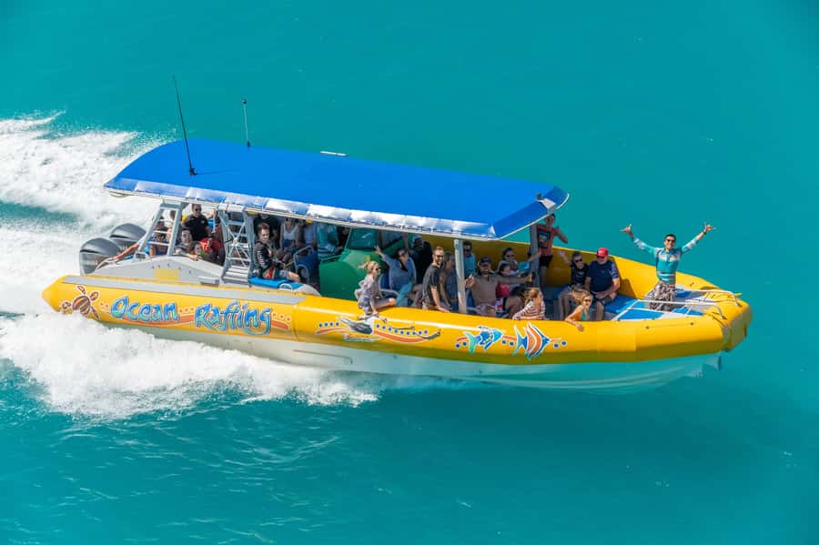 Airlie Beach: Snorkel, Hill Inlet Lookout & Whitehaven Beach - A fast start from Airlie Beach