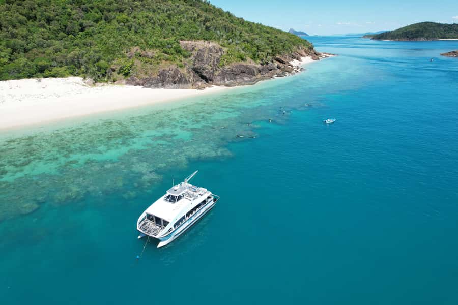 Airlie Beach: Whitehaven Beach Club - Key points at a glance