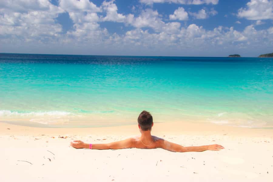 Airlie Beach: Whitehaven Beach Cruise and Hill Inlet - What the crew adds to the experience