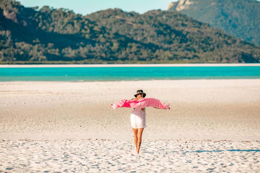 Airlie Beach: Whitsunday Islands 2-Day Sailing Tour - Sailing back to Airlie Beach