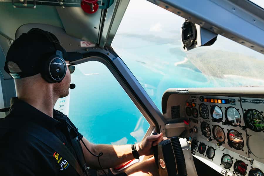 Airlie Beach: Whitsundays & Heart Reef Scenic Flight - Who should book this scenic flight?