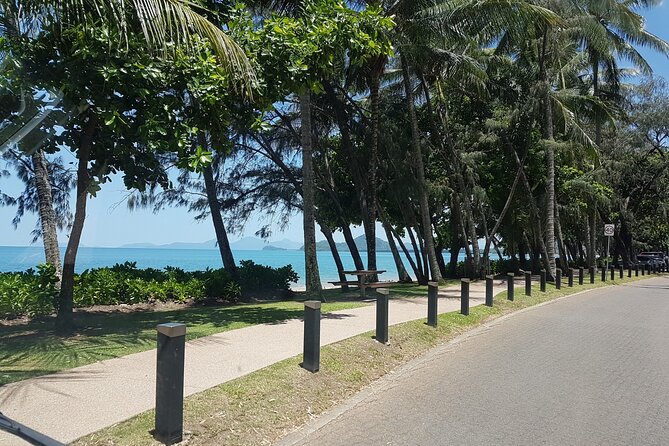 Airport Transfers between Cairns Airport and Cairns City - Domestic and international pickup details