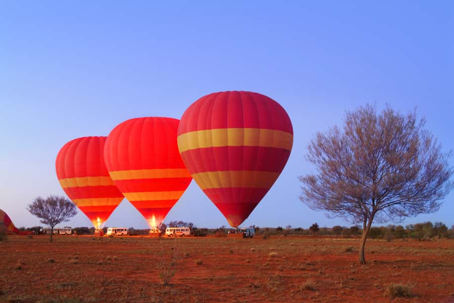 Alice Springs: Early Morning Hot Air Balloon Flight - Watching a balloon come alive before sunrise
