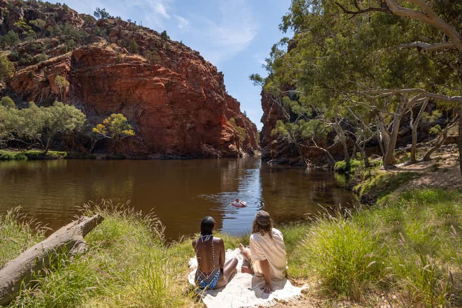 Alice Springs: West MacDonnell Ranges & Standley Chasm Tour - Key points at a glance