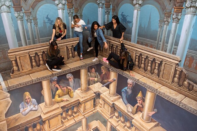 ArtVo Immersive Gallery Experience - Eleven zones built for playful photos