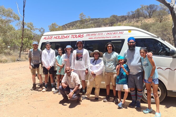 Ayers Rock Day Trip from Alice Springs Including BBQ Dinner - Sunset, sparkling wine, and an Australian barbecue