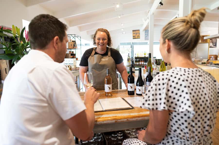 Barossa Valley: Maggie Beer's Wine Tasting & Cheese Platter - The 45-minute tasting, step by step