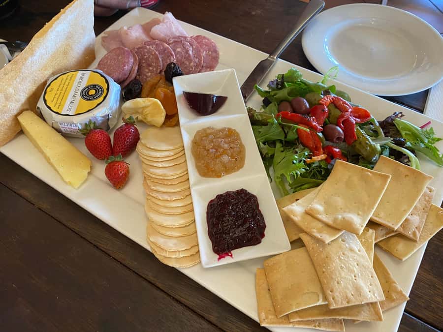 Barossa Valley: Small Group Wine Tour (Includes Lunch) - The first cellar doors: famous names and small producers