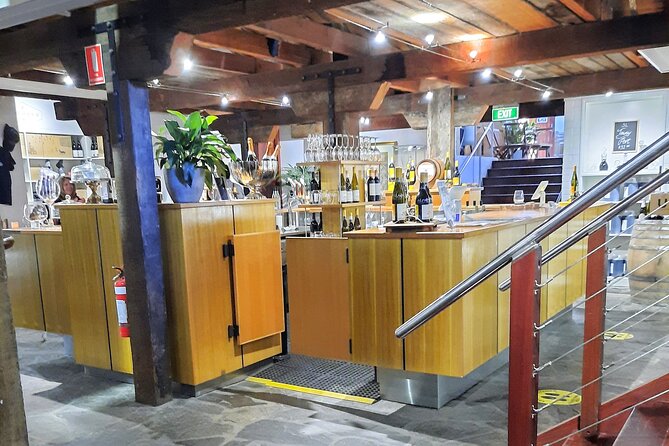 Barossa Wine Tasting shared tours - Lunch is simple, local, and shared