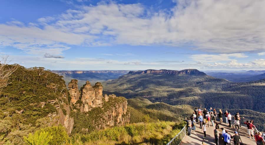 Blue Mountains Adventure: Scenic World, Zoo & Koala Photo - Leura is your lunch and town break