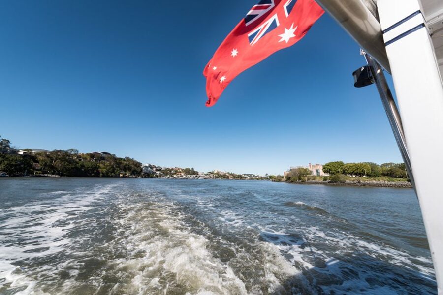 Brisbane: Cruise to Lunch Package: 10:30am-2pm (3.5hr) - My call: book it if you want an easy half-day