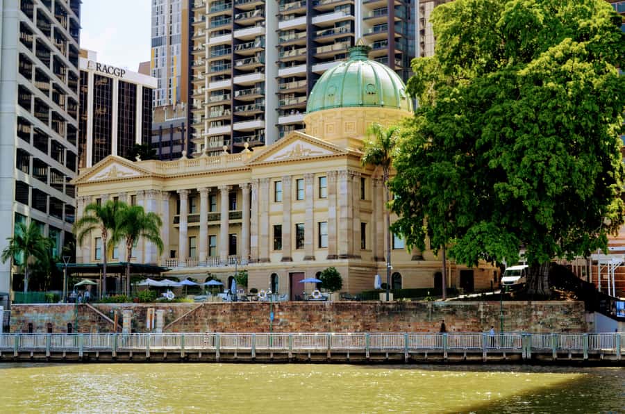 Brisbane: Midday 1.5-Hour Sightseeing Cruise 12.30pm-2.00pm - Starting at South Bank at 12:30pm