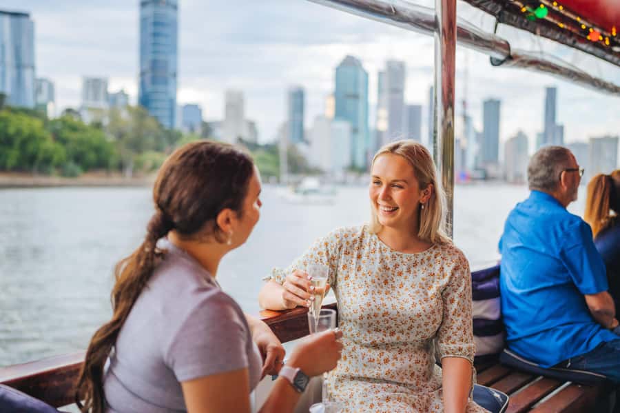 Brisbane: Midday 1.5-Hour Sightseeing Cruise 12.30pm-2.00pm - Choosing between the upper deck and cabin
