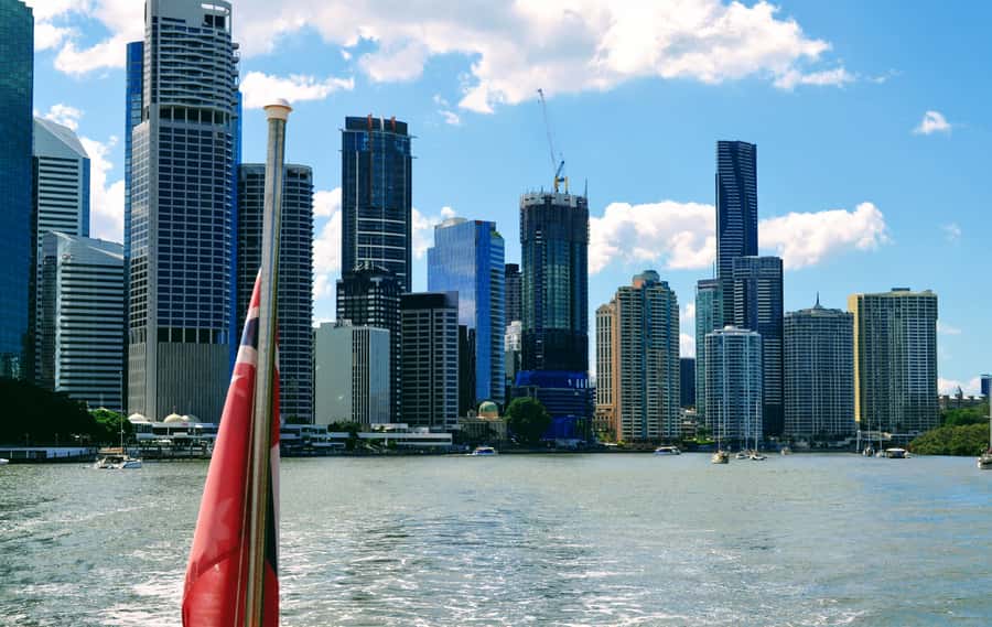 Brisbane: Morning Sightseeing Cruise: 10:30am-12pm (90min) - Cruising past Kangaroo Point Cliffs