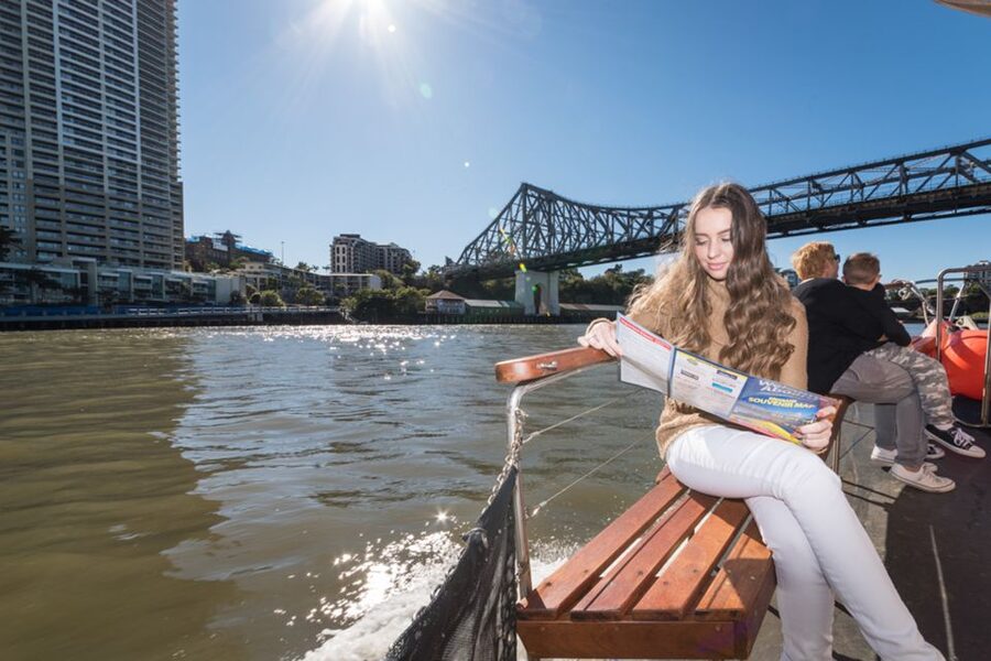 Brisbane: Morning Sightseeing Cruise: 10:30am-12pm (90min) - What the commentary adds