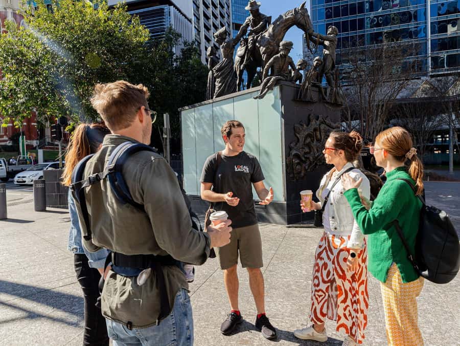 Brisbane: Small-Group 3-Hour Walking Tour with a Drink - What $53 buys you