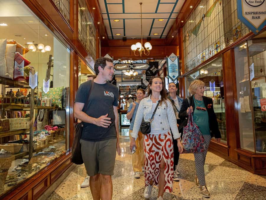 Brisbane: Small-Group 3-Hour Walking Tour with a Drink - From convict settlement to city politics