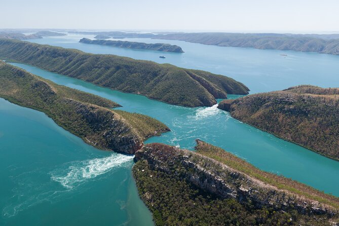 Buccaneer Explorer - Dry Season - The pearl connection at Cygnet Bay