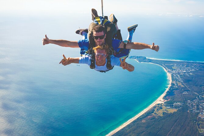 Byron Bay: Tandem Skydive Experience - Five minutes beneath the parachute