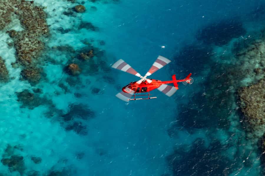 Cairns: 45 Min Great Barrier Reef & Rainforest Scenic Flight - From the Cairns heliport to the open reef