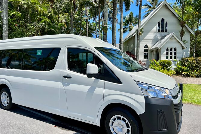 Cairns Airport to Port Douglas Shared Shuttle - Finding the Driver at Cairns Domestic Terminal