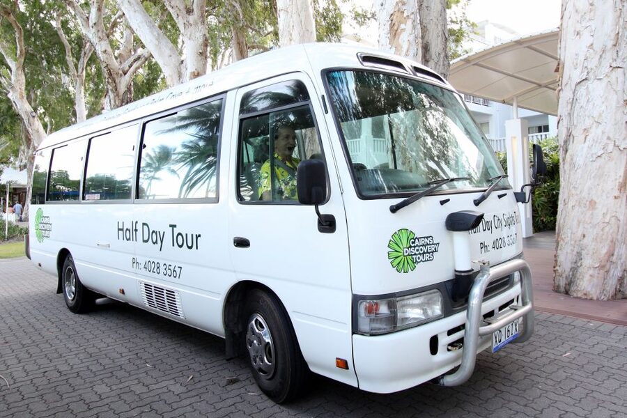 Cairns: Cairns City Sights & Surrounds Half Day Tour - Flecker Botanic Gardens, where the tour slows down