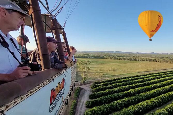 Cairns Classic Hot Air Balloon ride - Watching the balloon come to life