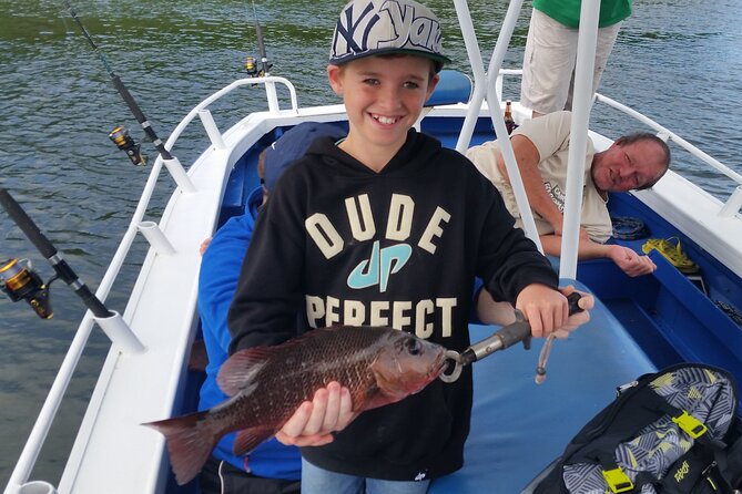Cairns Estuary Fishing - Fishing aboard the River Rocket