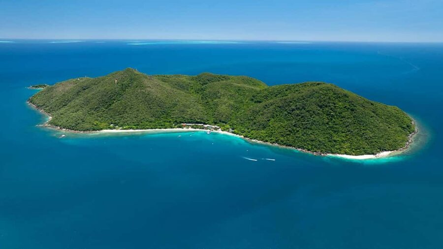 Cairns: Fitzroy Island Ferry, optional lunch, tours, snorkel - Four hours to build your own island day