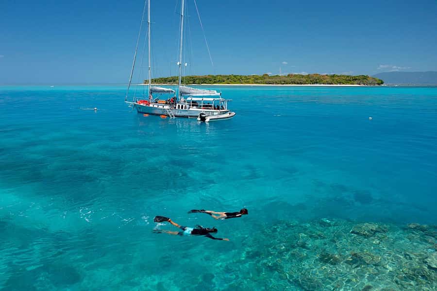 Cairns: Green Island & Great Barrier Reef Sailing Tour - The return sail is part of the attraction