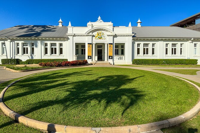 Cairns History Walking Tour - The Chambers, Bolands Centre, and early commerce
