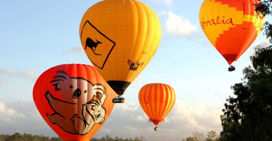 Cairns: Hot Air Balloon Flight with Transfers - The landing is part of the fun