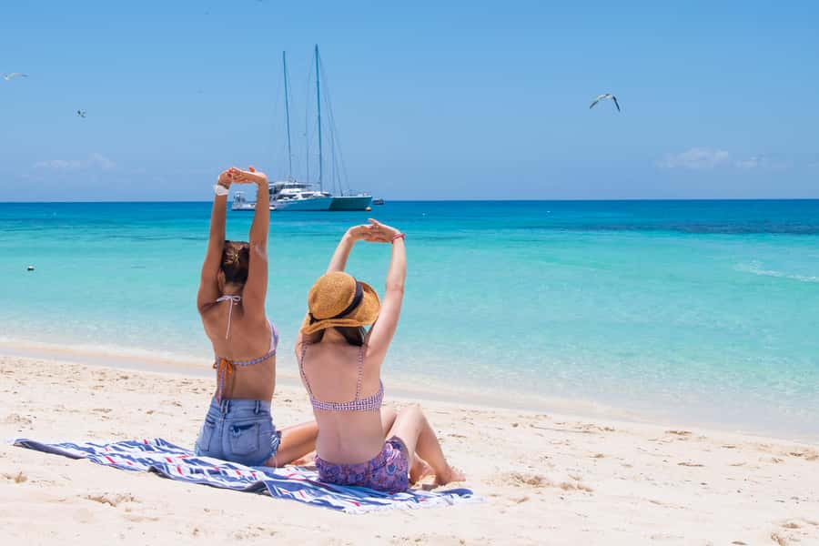 Cairns: Ocean Spirit Great Barrier Reef Full Day Tour - Who should book this Michaelmas Cay trip?