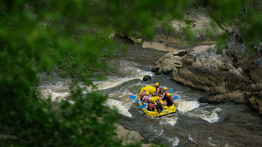 Cairns: Raging Thunder Barron Gorge River Rafting Trip - Meeting at Lake Placid and getting ready