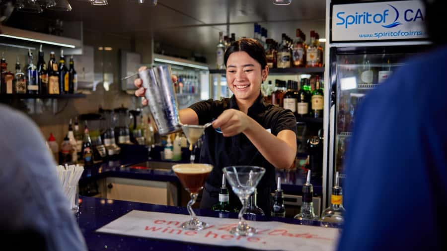 Cairns: Spirit of Cairns Dinner Cruise - Booking advice for a smooth evening